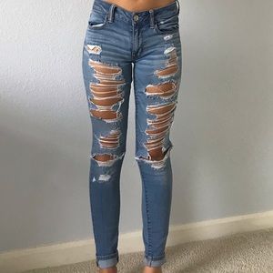 American Eagle ripped jeans!!